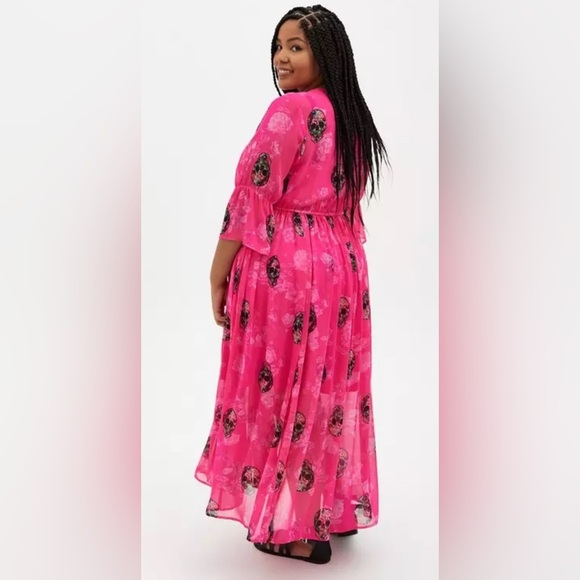 Torrid Maxi Chiffon‎ Dress Size 0(Large) Skull Print NWT - Picture 1 of 9